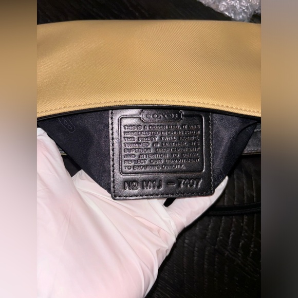 Vintage COACH Style #: 7407 - Picture 7 of 11